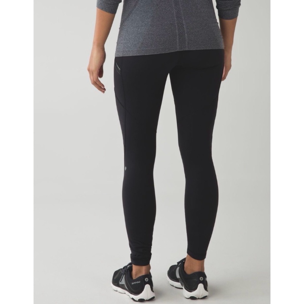 Lululemon Toasty Tech Tight II Black / Dramatic Static White Black 8